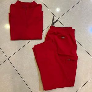 FIGS POP RED SCRUB SET